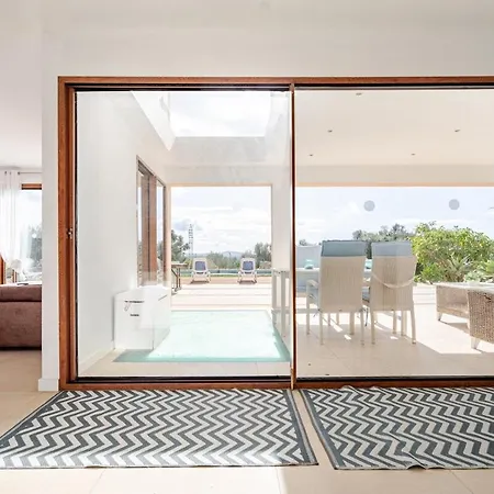 بيت للعطل Modern Countryside House 10min To The مورو